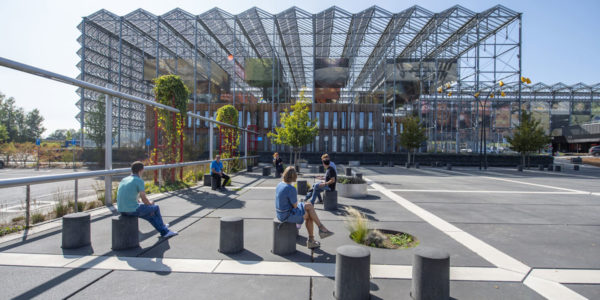 Vue extérieure - Centre d'entreprises sur le parc Galaxia dédié au secteur spatial